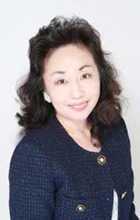 上田寿美子