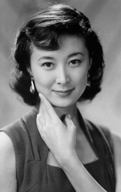 岸惠子