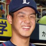 オリックス対西武　プロ初勝利にウイニングボールを手に田辺監督と握手を交わす　高橋光成（西武）